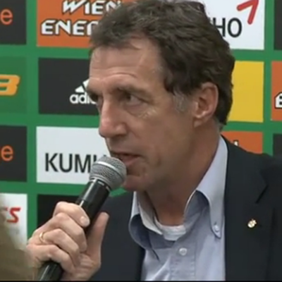 Der Rekordmeister gibt die Trennung von Trainer Schöttl bekannt.