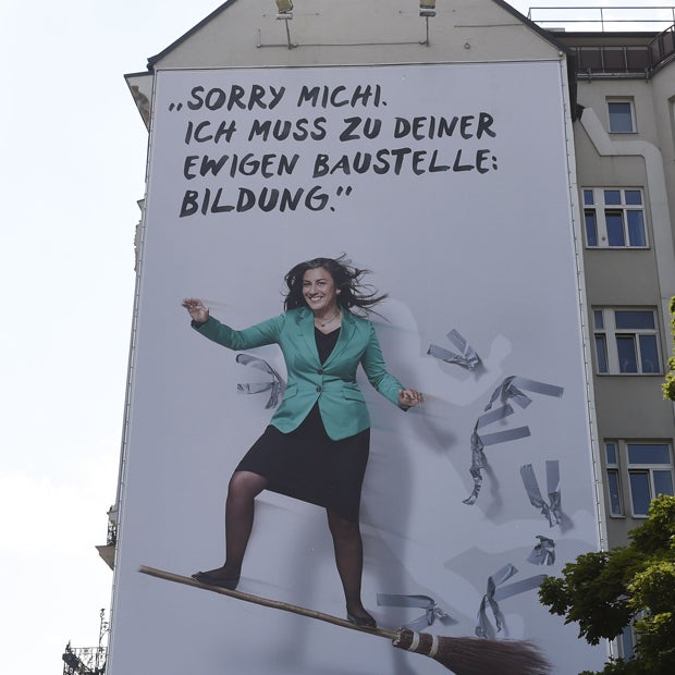 Vassilakou: Jetzt als Hexe auf Plakat