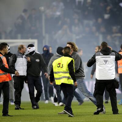 Die Bilder zum Platzsturm in St. Pölten