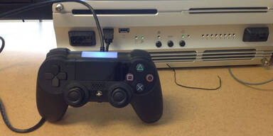 Foto zeigt Controller der Playstation 4