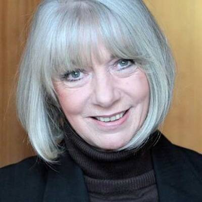 Sandra Cervik, Josefstadt-Schauspielerin