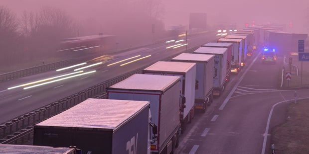 Corona-Chaos an Europas Grenzen - Grenzübergang Nickelsdorf für einige Nationen geöffnet