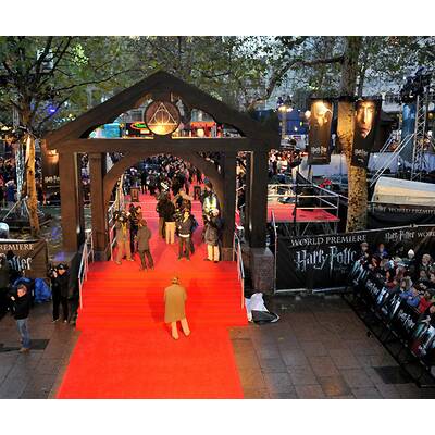 London: Fans stürmen Potter-Premiere
