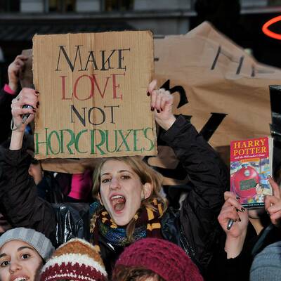 London: Fans stürmen Potter-Premiere