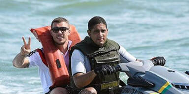 Rechtes Ami-Portal macht Podolski zum Fl&uuml;chtling