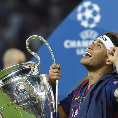 Hier jubelt Barca mit dem CL-Pokal