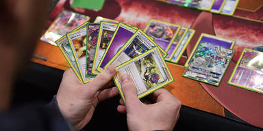 Pokemon-Karte für 90.000 Dollar versteigert