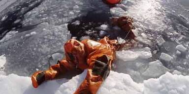 Polarforscher stecken in der Arktis fest