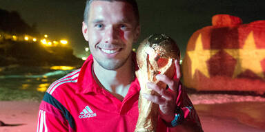 So lustig gratulieren Poldi & Co Neo-Weltmeister