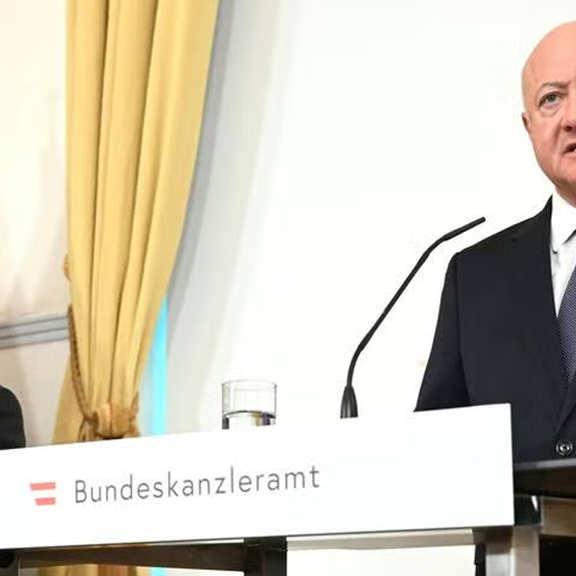 Iran-Krieg – Kanzler Stocker gründet Krisen-Gremium