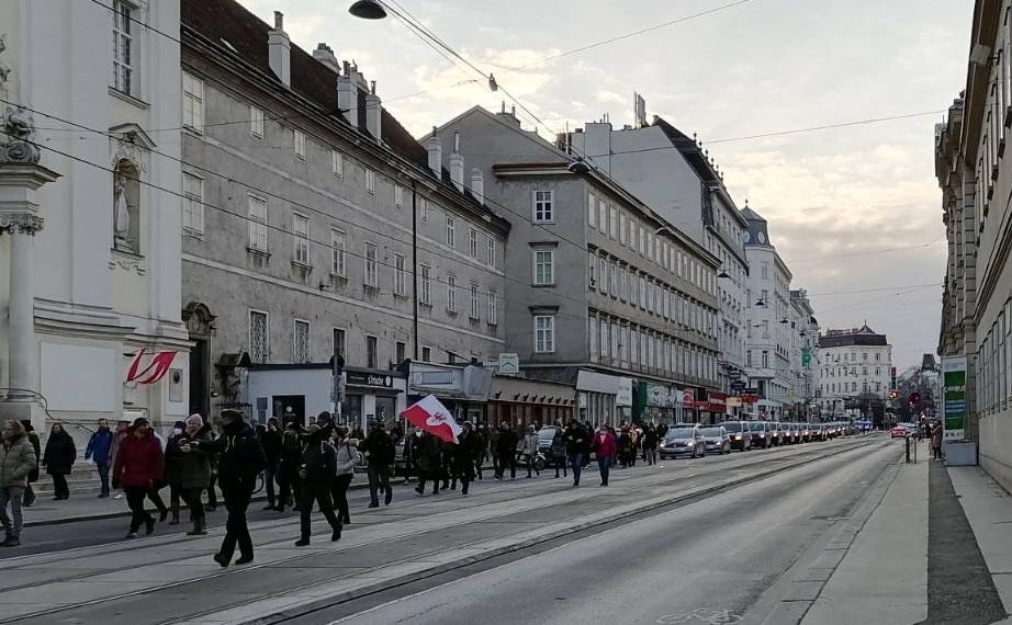 polizei demo fahrzeuge.jfif