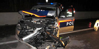 Polizisten durch Geisterfahrerin verletzt