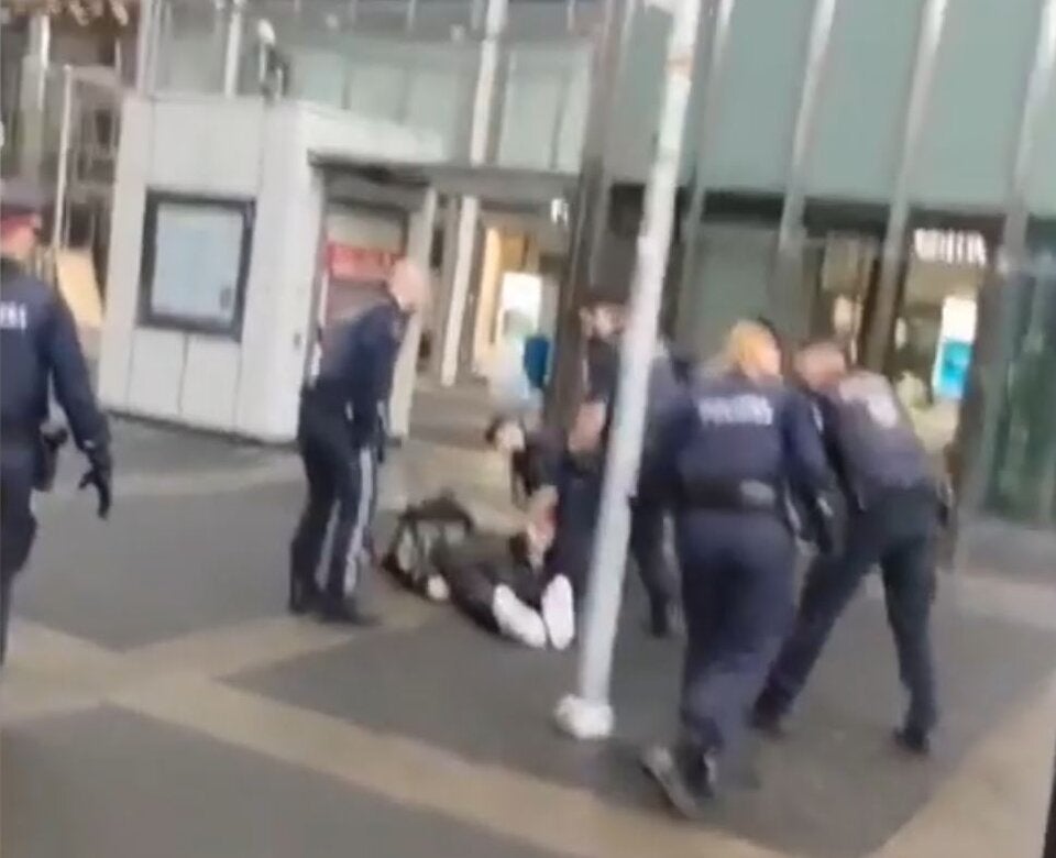 Keplerplatz Messerstecher überwältigt