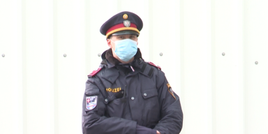 polizisten geimpft.PNG