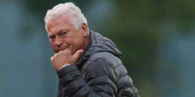 Polster bangt um Existenz