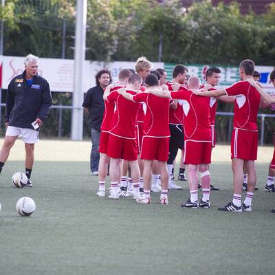 Trainerdebüt für Toni Polster in 5. Liga