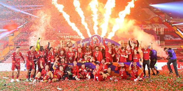 Heftige Bilder: Irre Corona-Party der Liverpool-Fans