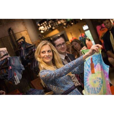 Poppy Delevingne shoppt in Wien