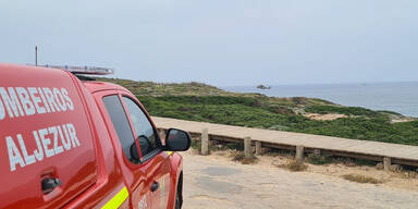 Bade-Drama in Portugal: Ein &Ouml;sterreicher tot, einer vermisst