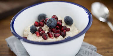 Jetzt frühstücken wir Porridge!