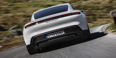 Porsche Taycan ist günstiger als der 911