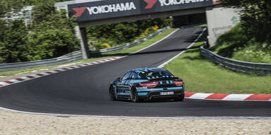 Porsche Taycan holt Nordschleifenrekord