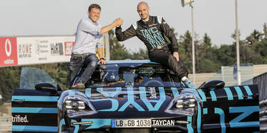 Porsche Taycan holt Nordschleifenrekord