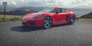 Porsche greift mit puristischem 718 T an