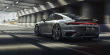 Neuer Porsche 911 Turbo S leistet 650 PS