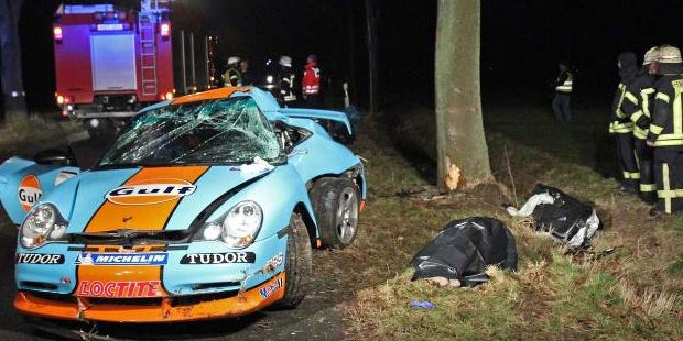 Mysteriöser Porsche-Crash fordert 2 Tote