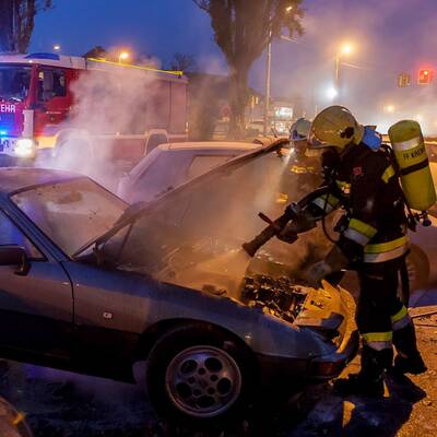 Luxus-Auto ging in Flammen auf