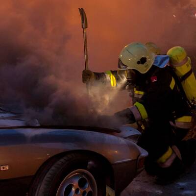 Luxus-Auto ging in Flammen auf