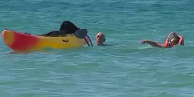 Portugals Pr&auml;sident rettet zwei Frauen aus Meer