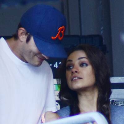 Ashton Kutcher & Mila Kunis bei Konzert