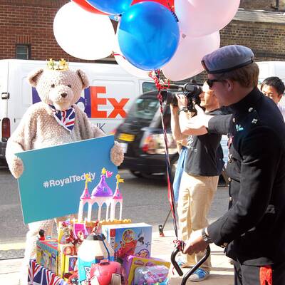 Das bekommt der neue Prinz aus aller Welt