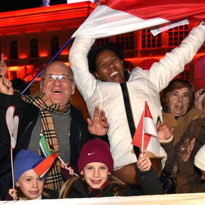 Charlènes Zwillinge: So feiert das Volk