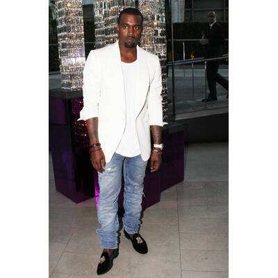 Kanye West präsentiert Kollektion in Paris