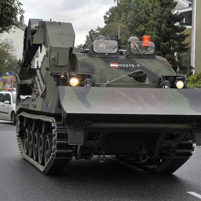 Auch Helikopter kommen zum Einsatz