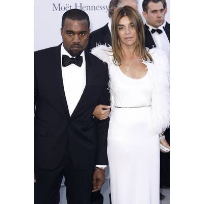 Kanye West präsentiert Kollektion in Paris