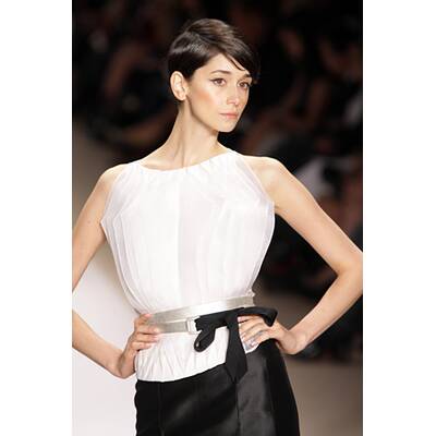 Schicke Looks für die Sommerhochzeit