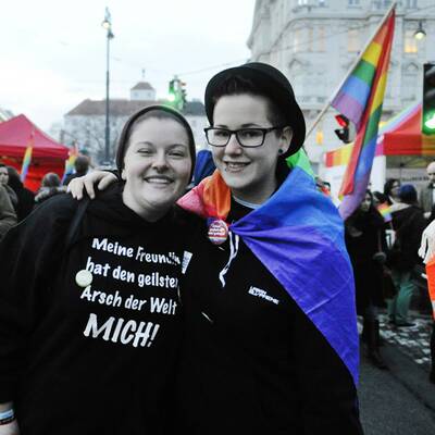 Protest vor dem Cafe Prückel