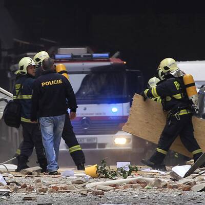Schwere Explosion erschüttert Prag