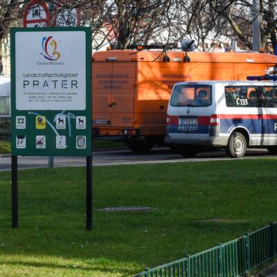 Orkan Felix riss Blechdach in Neunkirchen weg