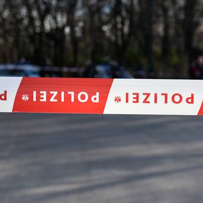 Orkan Felix riss Blechdach in Neunkirchen weg