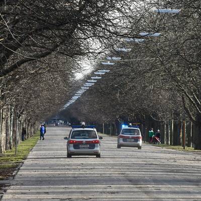 Orkan Felix riss Blechdach in Neunkirchen weg