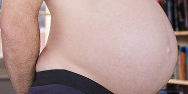 Inder behauptet er sei schwanger