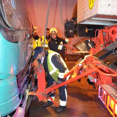 LKW Unfall im S1 Tunnel Vösendorf