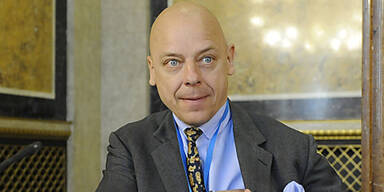 Ex-Telekom-Boss Sundt schweigt sich aus