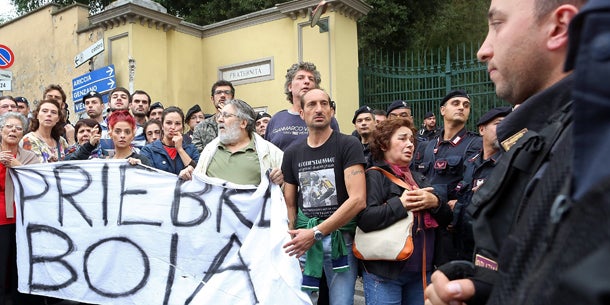 Nazi Priebke wird in Italien beigesetzt