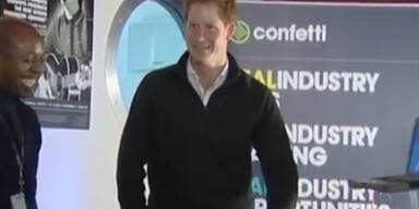 Prince Harry probiert sich als Discjockey